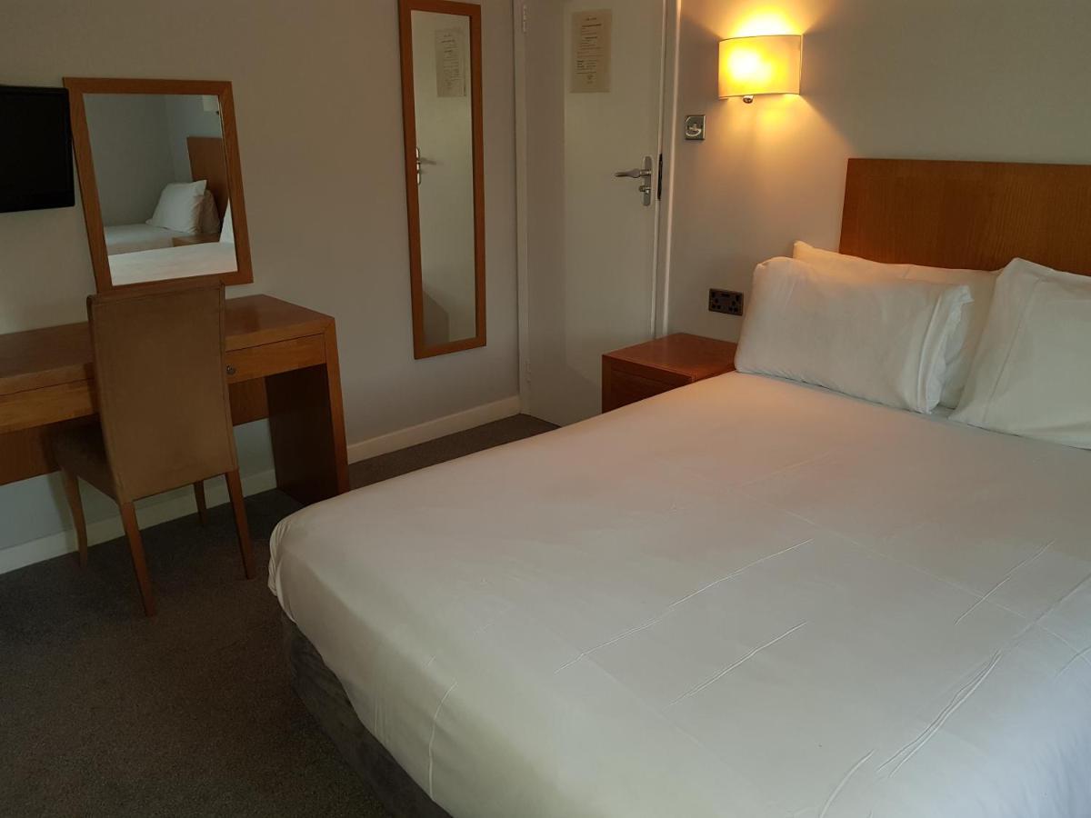 Tri-Star Hotel ビッケンヒル エクステリア 写真